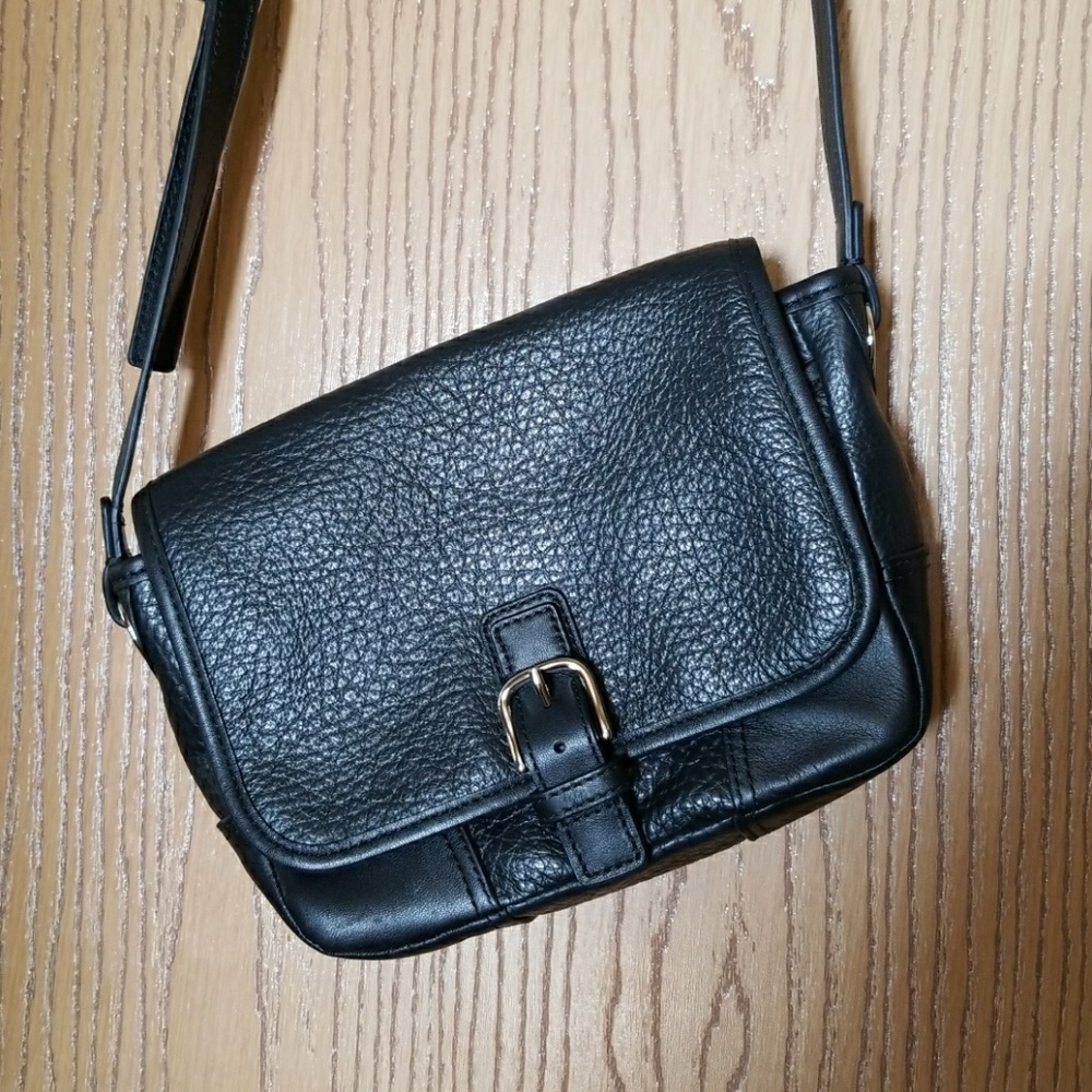 Small Coach crossbody bag
